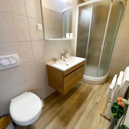 In 42242 Villa Drivenik