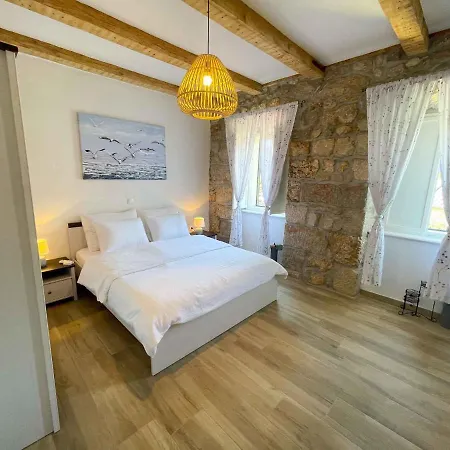 In 42242 Villa