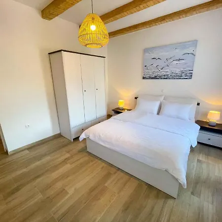 Villa In 42242