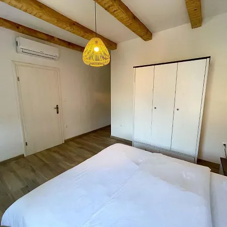 In 42242 Villa *